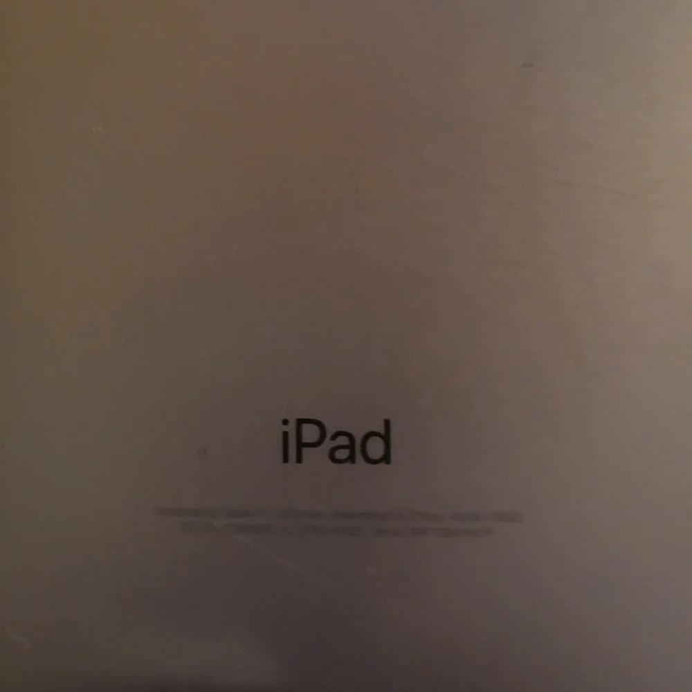 IPAD 5TH GENERATION with Protective Case